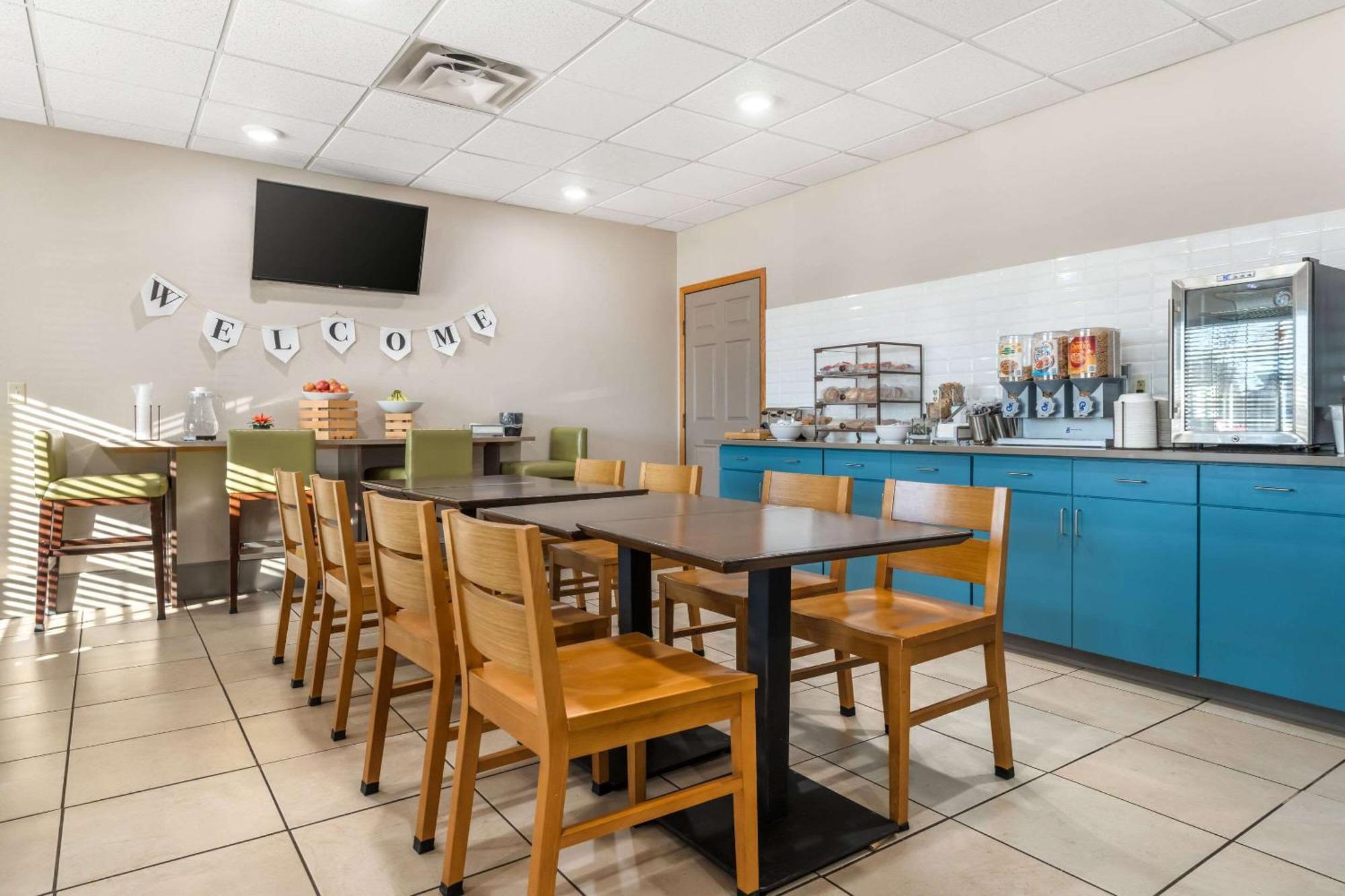 Country Inn & Suites By Radisson, Watertown, Sd Екстериор снимка