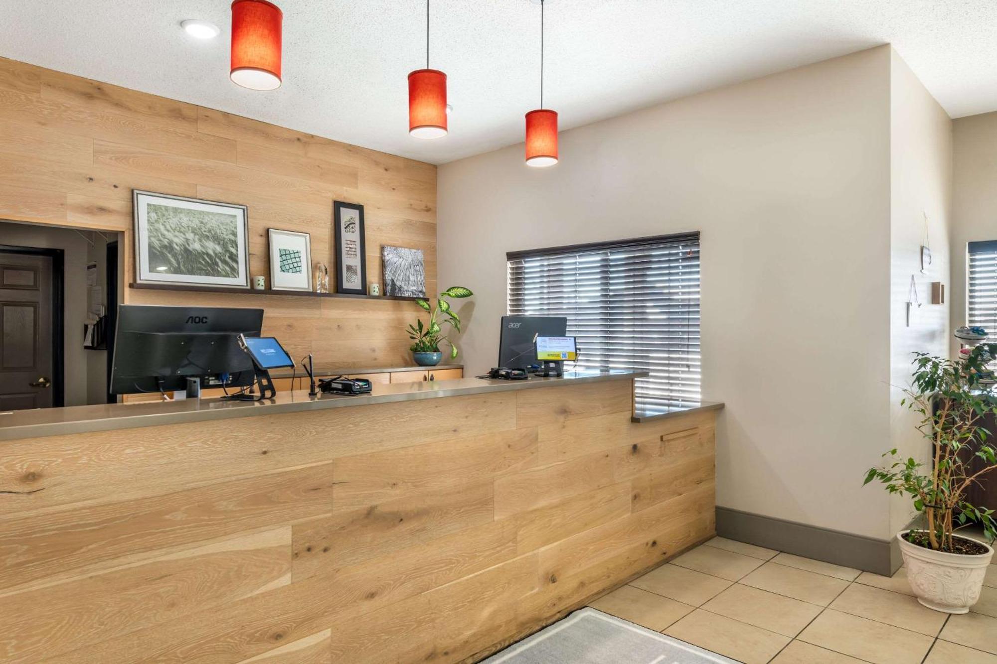 Country Inn & Suites By Radisson, Watertown, Sd Екстериор снимка