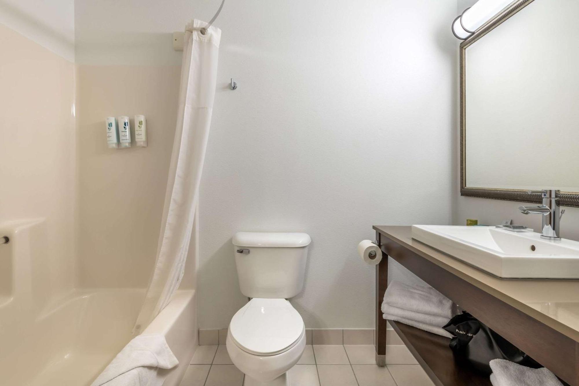 Country Inn & Suites By Radisson, Watertown, Sd Екстериор снимка