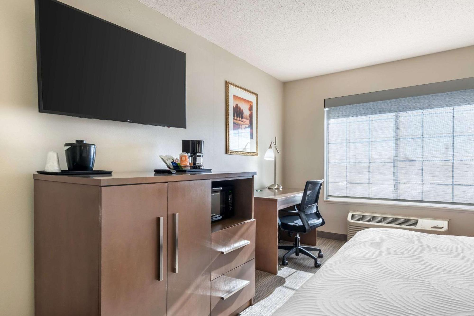 Country Inn & Suites By Radisson, Watertown, Sd Екстериор снимка