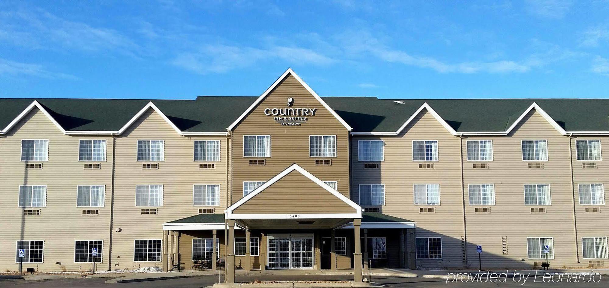 Country Inn & Suites By Radisson, Watertown, Sd Екстериор снимка